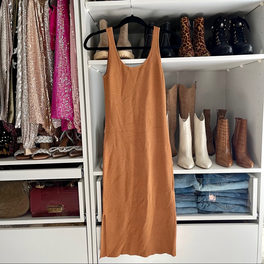 Leith sweater dress (tan)